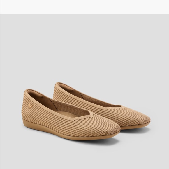 Vivaia tan flats - Picture 2 of 7